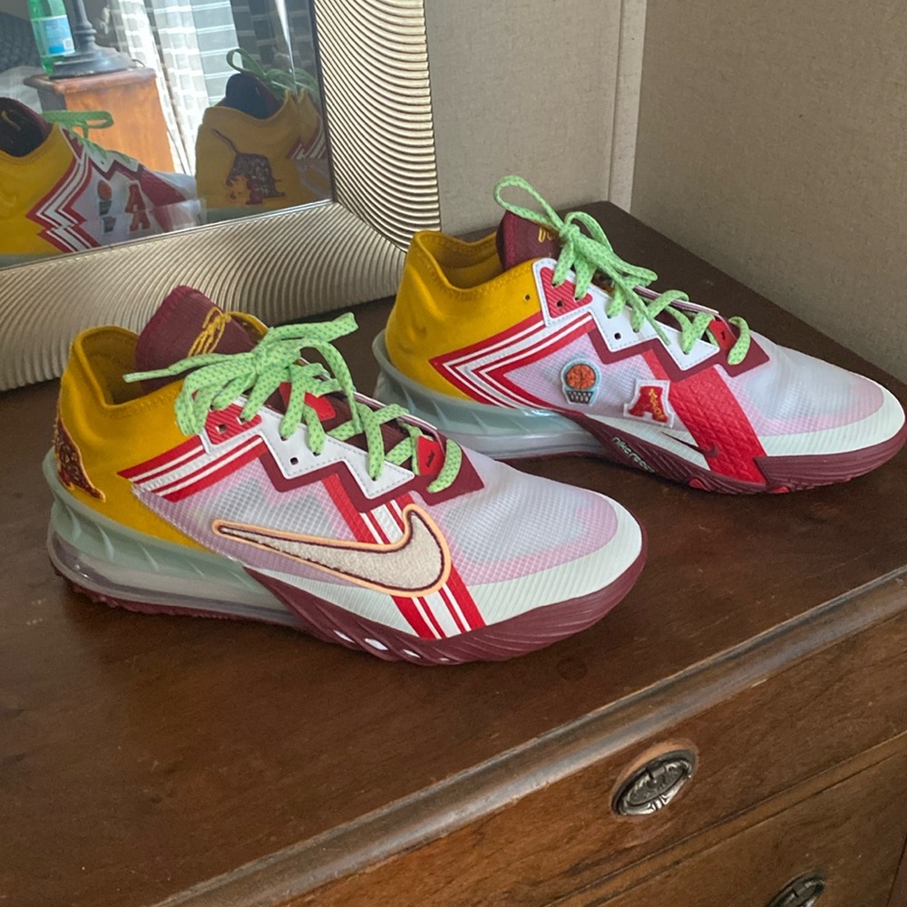 Nike React Lebron James Higher Learning Mini Plan… - image 1